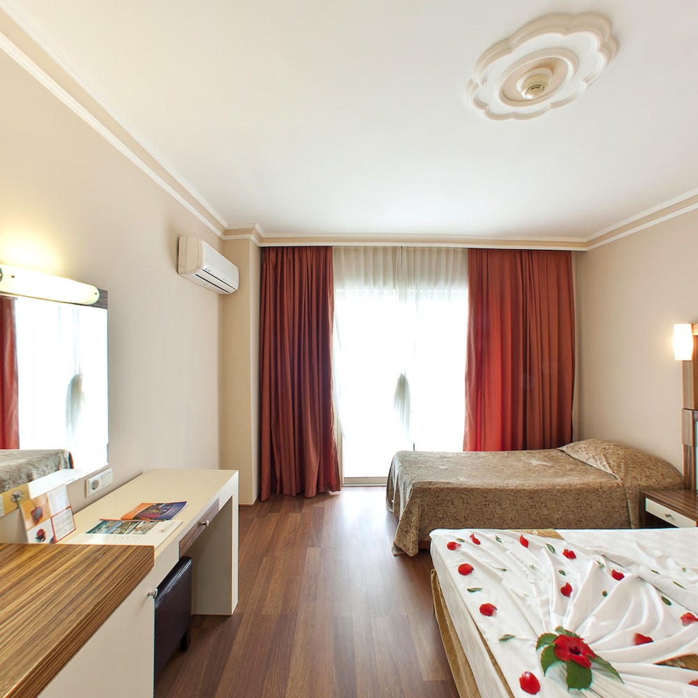 Lims Bona Dea Beach Hotel – All Inclusive