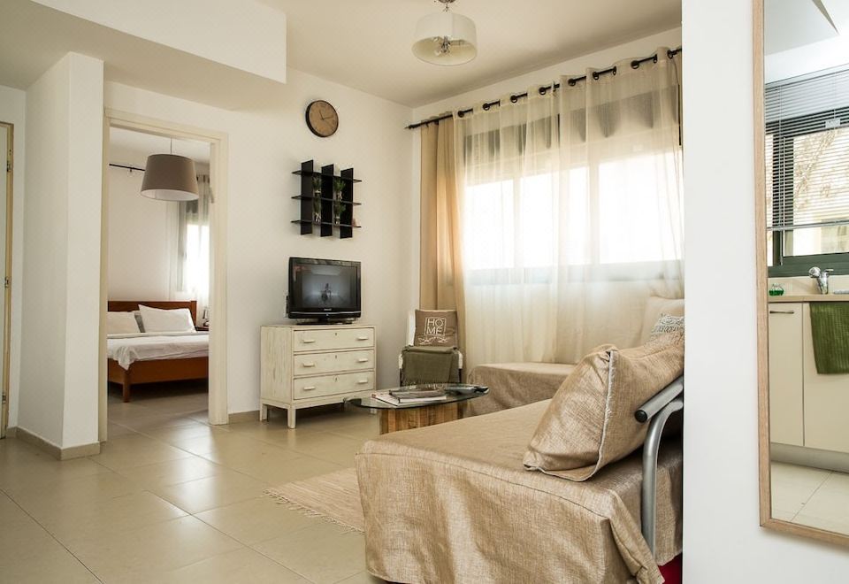 Trio - Housity