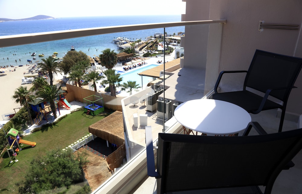 Seya Beach Hotel - Alacati