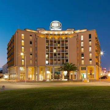 Best Western Hotel Biri Hotel dekat PalaFabris