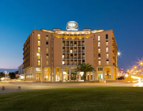 베스트 웨스턴 호텔 비리