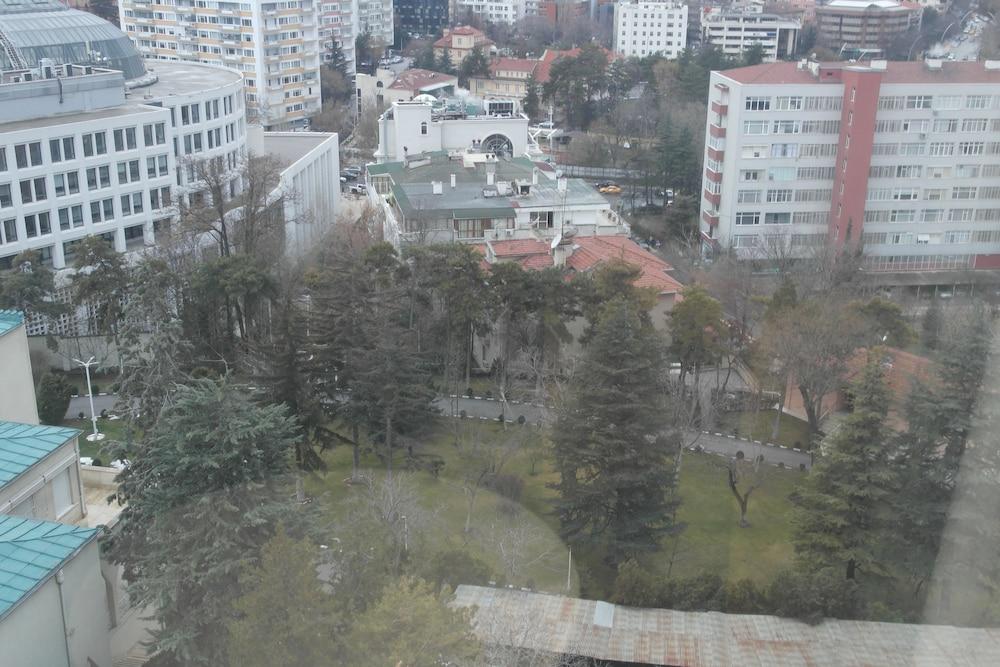 Ankara Hilton (Ankara Hiltonsa)