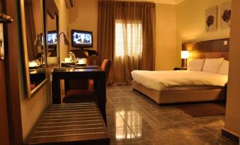 Homeville Inn - Housity