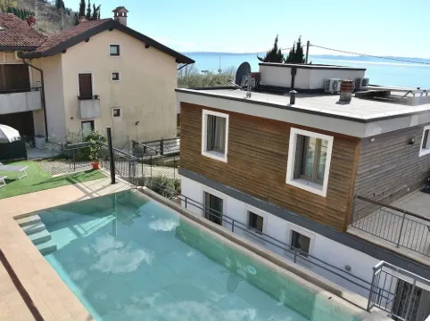 North House with Pool and Lake View