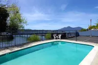 Americas Best Value Inn & Suites Clearlake Wine Country - Pools