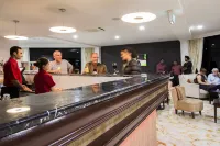 VR Queen Street Hotel & Suites - Bars