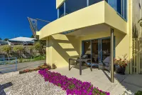 Edge17 Port Fairy Wharf Hotels in Port Fairy