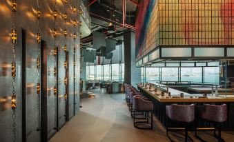 W Dubai - The Palm