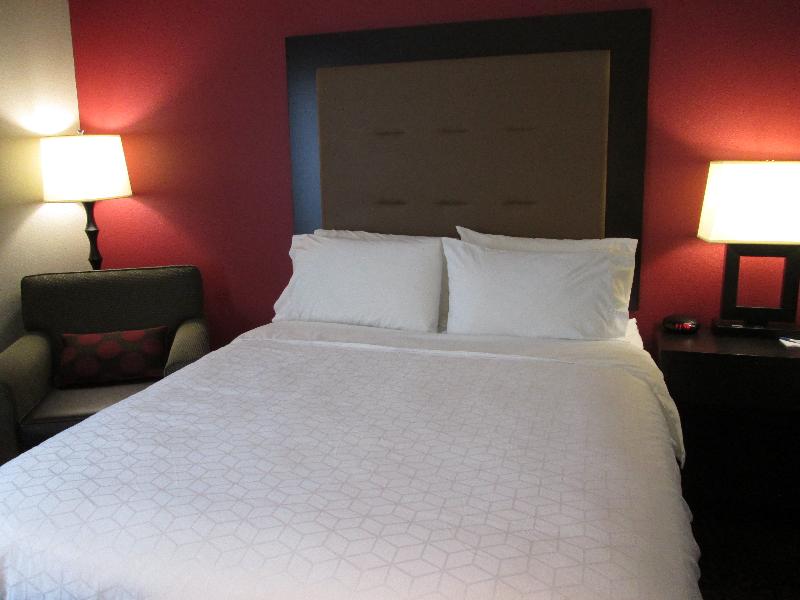 Holiday Inn Express Cloverdale - Greencastle, an Ihg Hotel