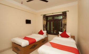 OYO 651 Siddha Baba Guest House