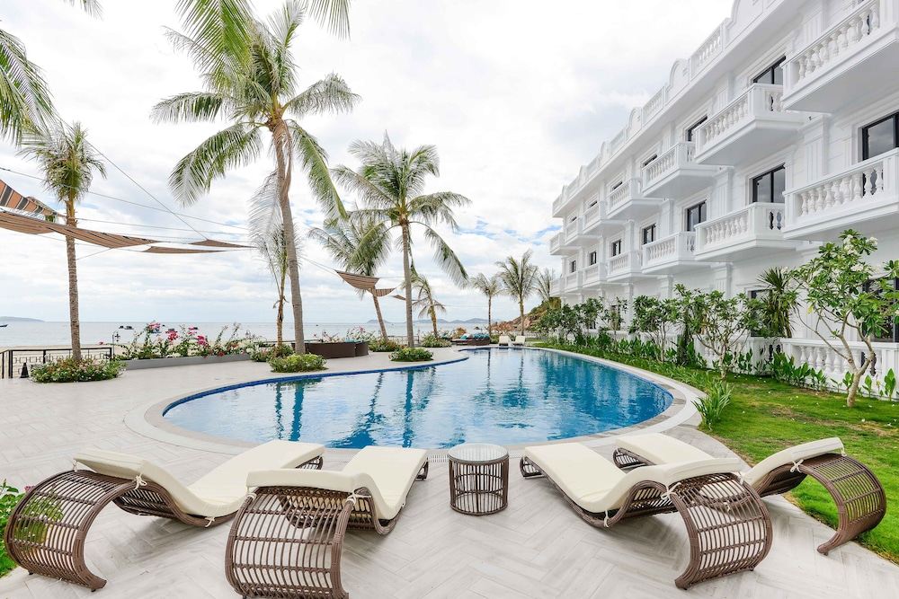 Seaside Boutique Resort Quy Nhon