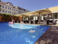 Sunday Hotel Berlin City West - Pools