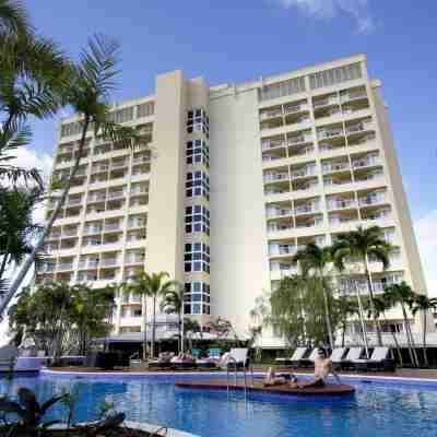 Pullman Cairns International Hotel Exterior