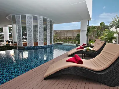 Mercure Bandung Nexa Supratman Hotels near Pertigaan Trunojoyo Sultan Agung
