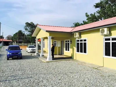 D'Pantai Homestay Kuala Sg. Baru Hotels in Kuala Sungai Baru