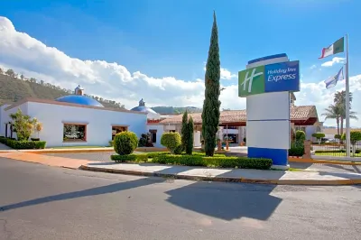 Holiday Inn Express Morelia Hotels near Jardines de la Concordia