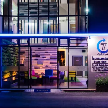 7Days Arcade Hotels near Chiangmai Bus Terminal 3