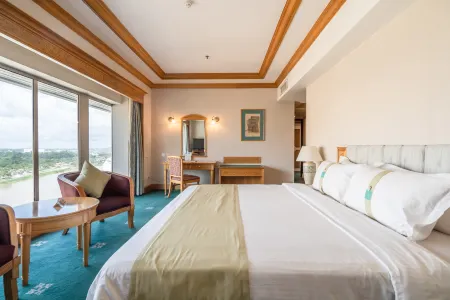 Puteri Wing - Riverside Majestic Hotel