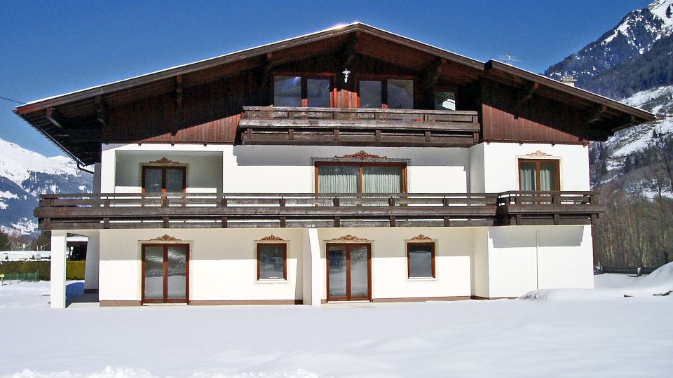 Terrace Garden Retreat