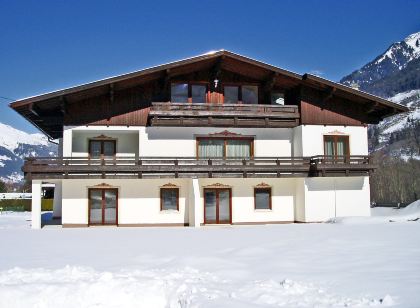 Terrace Garden Retreat