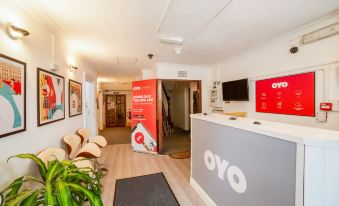 OYO Devine Beach Hotel, Westcliff Southend-On-Sea