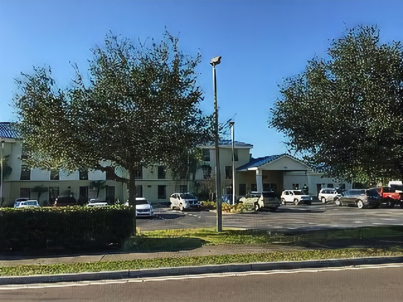 Days Inn & Suites by Wyndham Lakeland