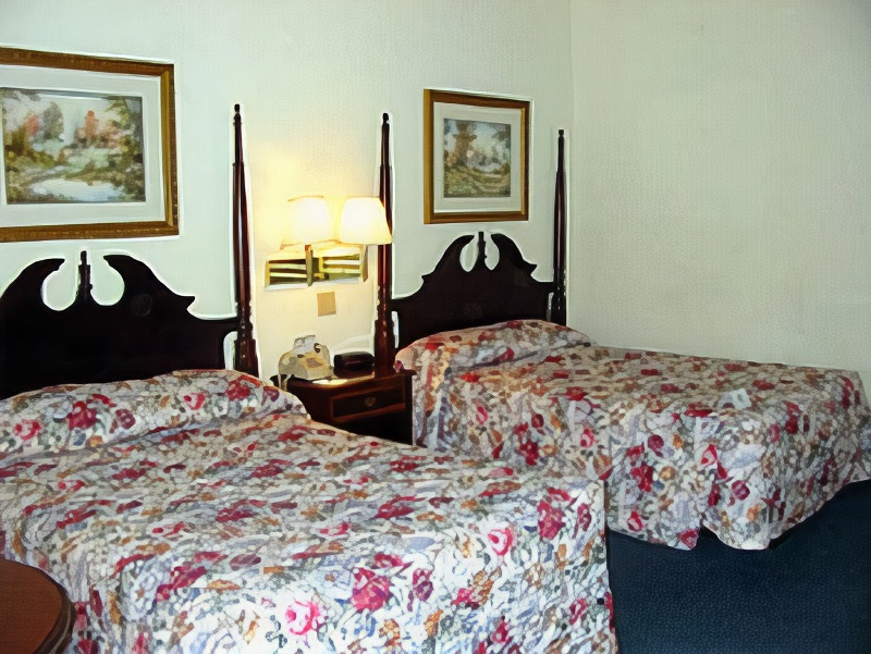 Best Western Colonial Inn