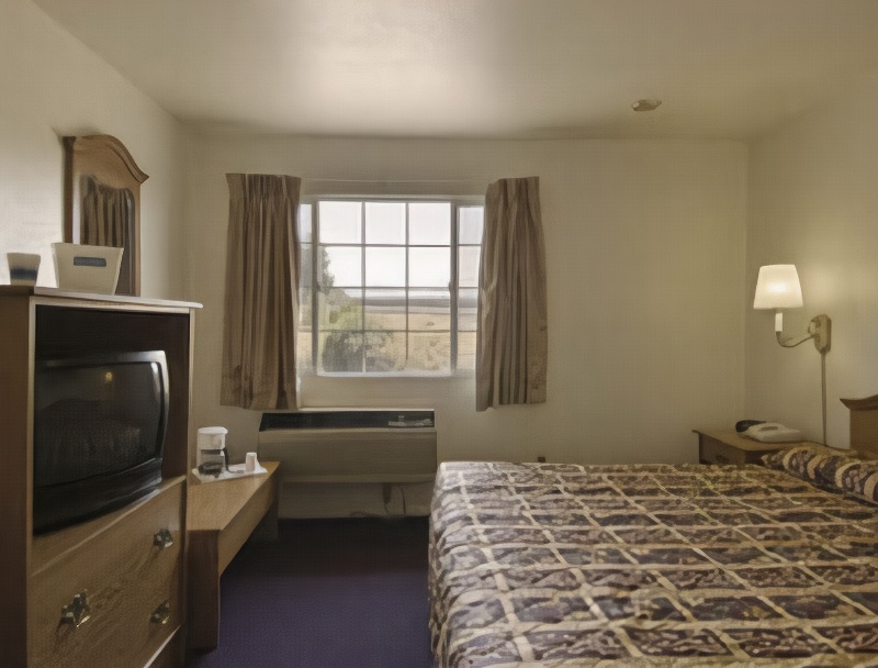 Travelers Inn Medford