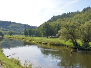 Child Friendly Holiday Home in Bouillon Near River