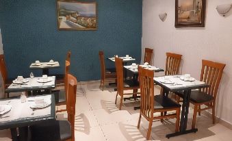Hotel Windsor - Housity