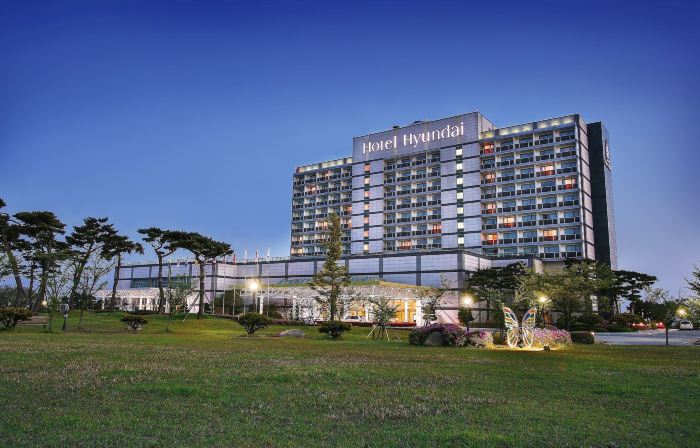 Hotel Hyundai by Lahan Mokpo