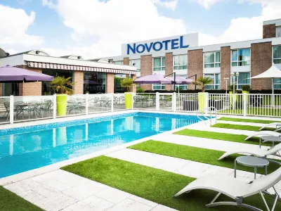 Novotel Valenciennes Hôtels à : Aubry-du-Hainaut