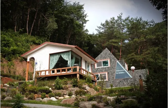 橫城金字塔旅館