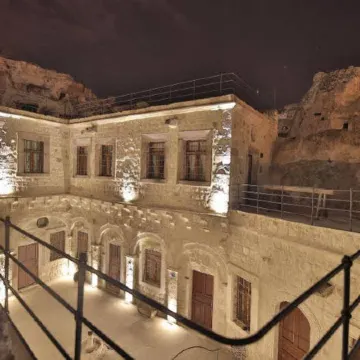 Taru Cave Suites