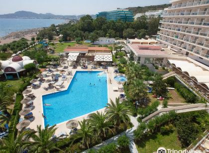 Pegasos Deluxe Beach Hotel