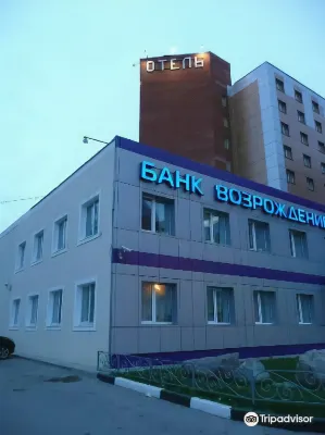 Кристалл Отели рядом с достопримечательностью «Салон красоты "Лилия"»