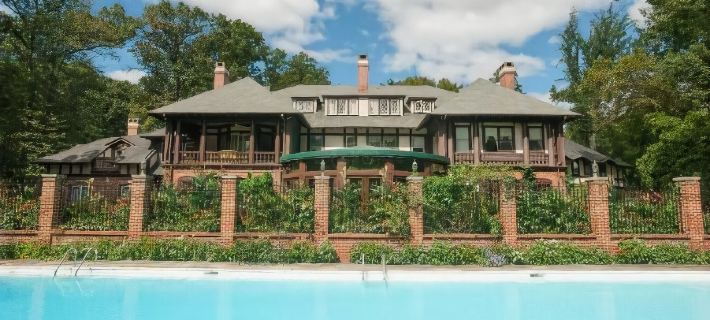 Gramercy Mansion Hotels in Baltimore County