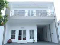 Oemah Djari Guest House Syariah Semarang Hotel dekat AWANNCOSTA
