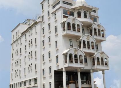 Hotel Raj Palace
