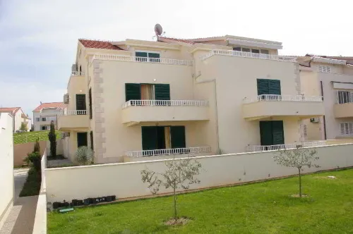 Pervanovo Apartments with Free Parking Hotels in Brsecine