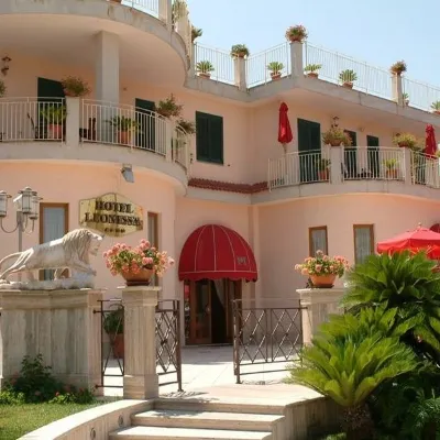 Hotel Leonessa Hotels near Circolo Canottieri Napoli