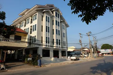 รูปภาพของCalivefornia Hotel