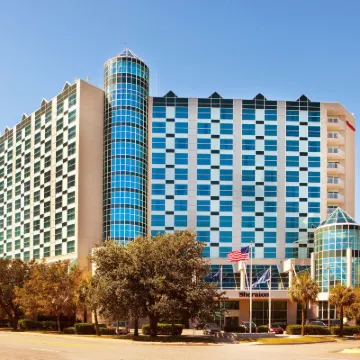 Sheraton Myrtle Beach Hotels near Encounters UFO Experience