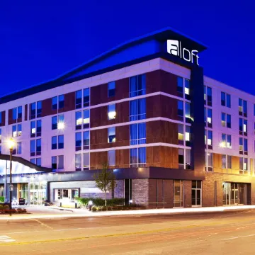 Aloft Milwaukee Downtown