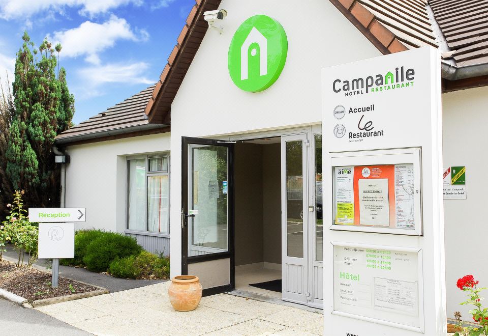Campanile Evry Est - Saint Germain les Corbeil-Saint-Germain-les-Corbeil  Updated 2023 Room Price-Reviews & Deals | Trip.com