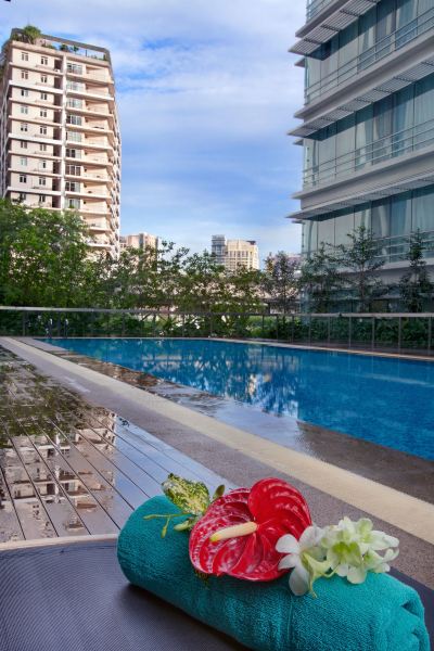 屋外プール パークロイヤル サービス スイート クアラルンプールの写真