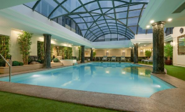 2. 리치몬드 호텔 ..