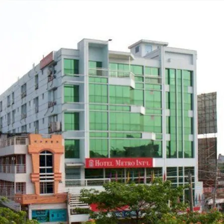 Hotel Metro International