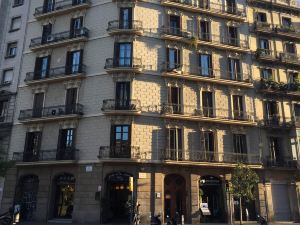 Hostal Barcelona Travel