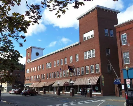 Hotel Coolidge Hotels in Hartford